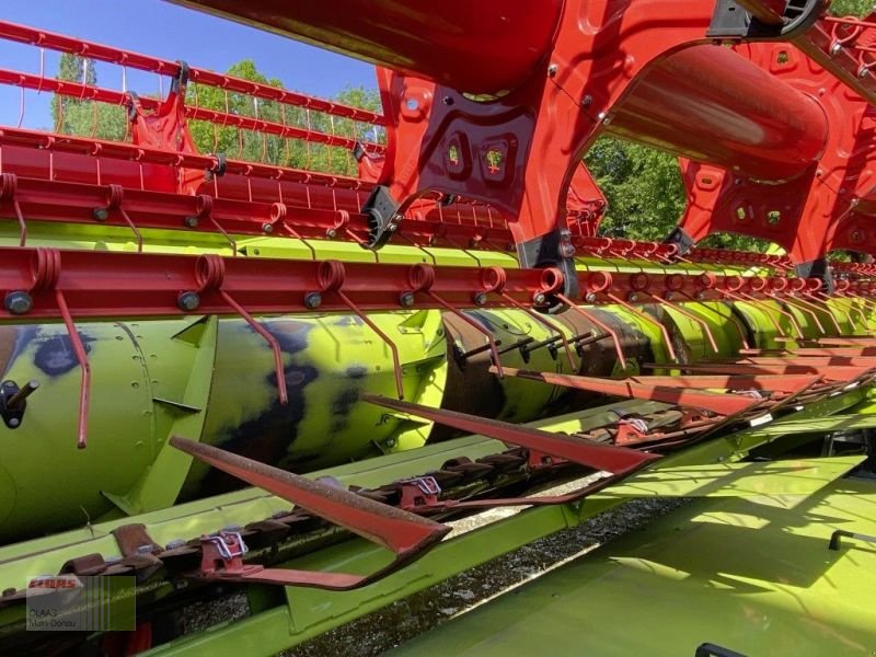 Mähdrescher des Typs CLAAS LEXION 5400, Gebrauchtmaschine in Vohburg (Bild 18)