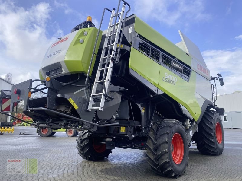 Mähdrescher des Typs CLAAS LEXION 5400, Gebrauchtmaschine in Vohburg (Bild 2)