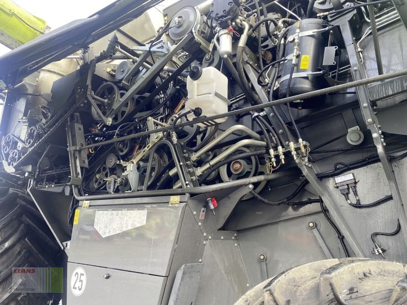 Mähdrescher des Typs CLAAS LEXION 5400, Gebrauchtmaschine in Vohburg (Bild 9)