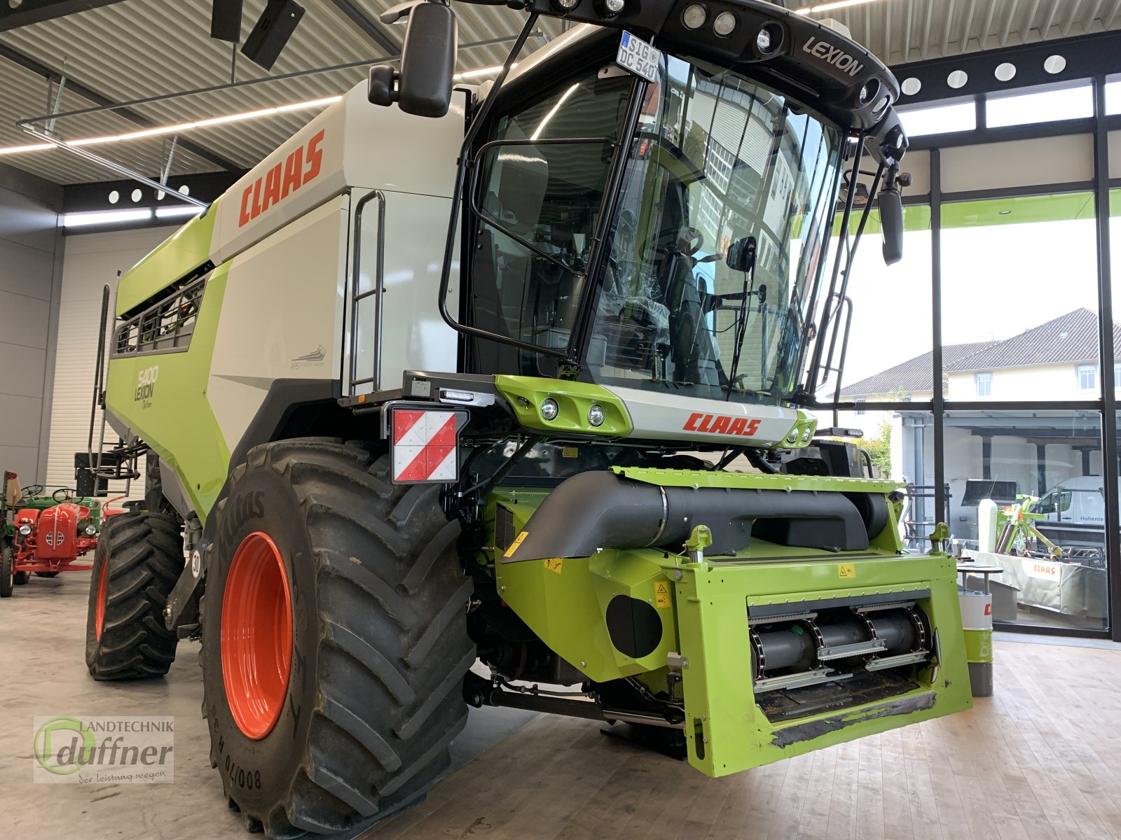 Mähdrescher tip CLAAS Lexion 5400, Gebrauchtmaschine in Hohentengen (Poză 2)