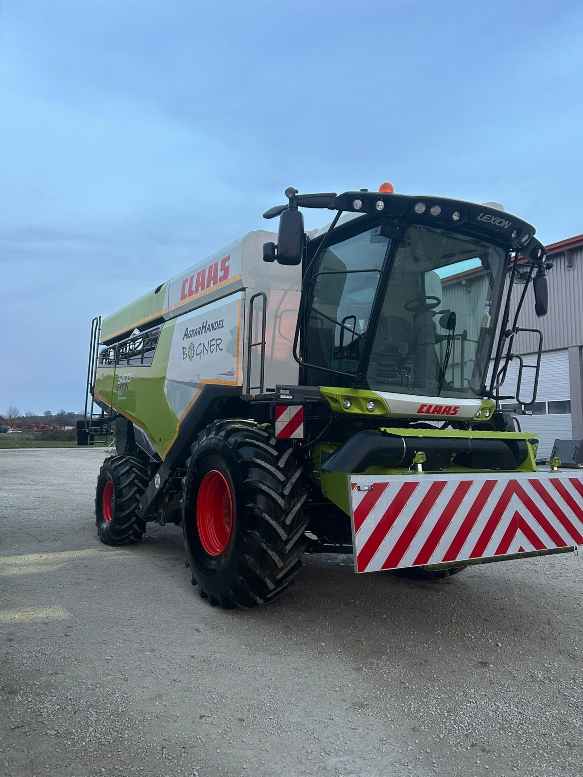 Mähdrescher of the type CLAAS Lexion 5400, Gebrauchtmaschine in Seubersdorf (Picture 2)