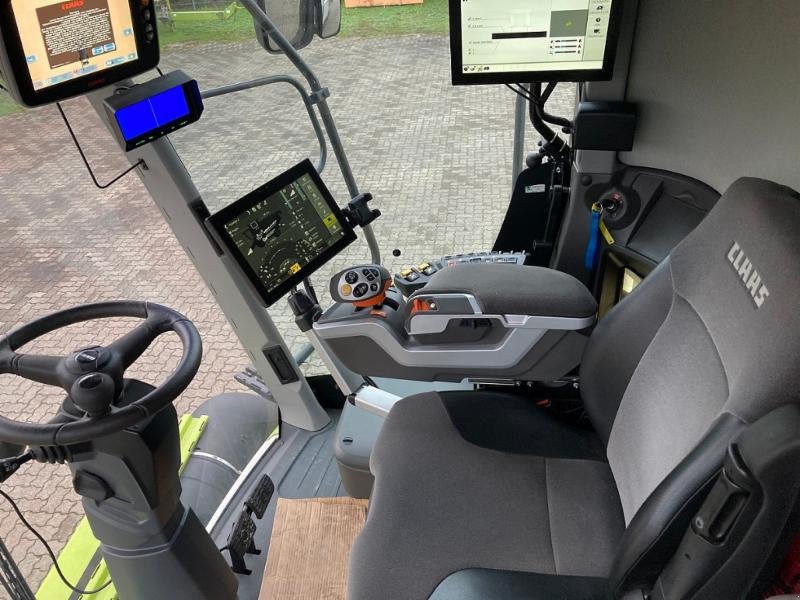 Mähdrescher of the type CLAAS LEXION 5400, Gebrauchtmaschine in Hockenheim (Picture 7)