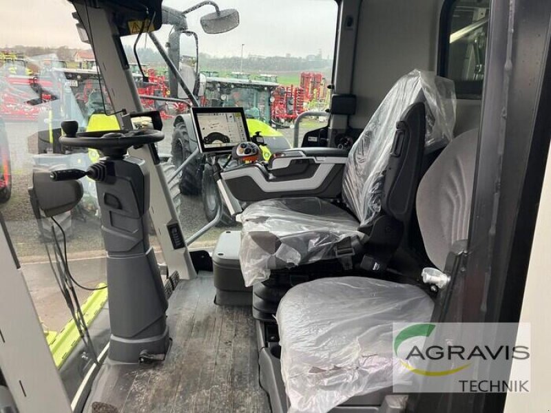 Mähdrescher typu CLAAS LEXION 5400, Gebrauchtmaschine v Fritzlar (Obrázek 11)