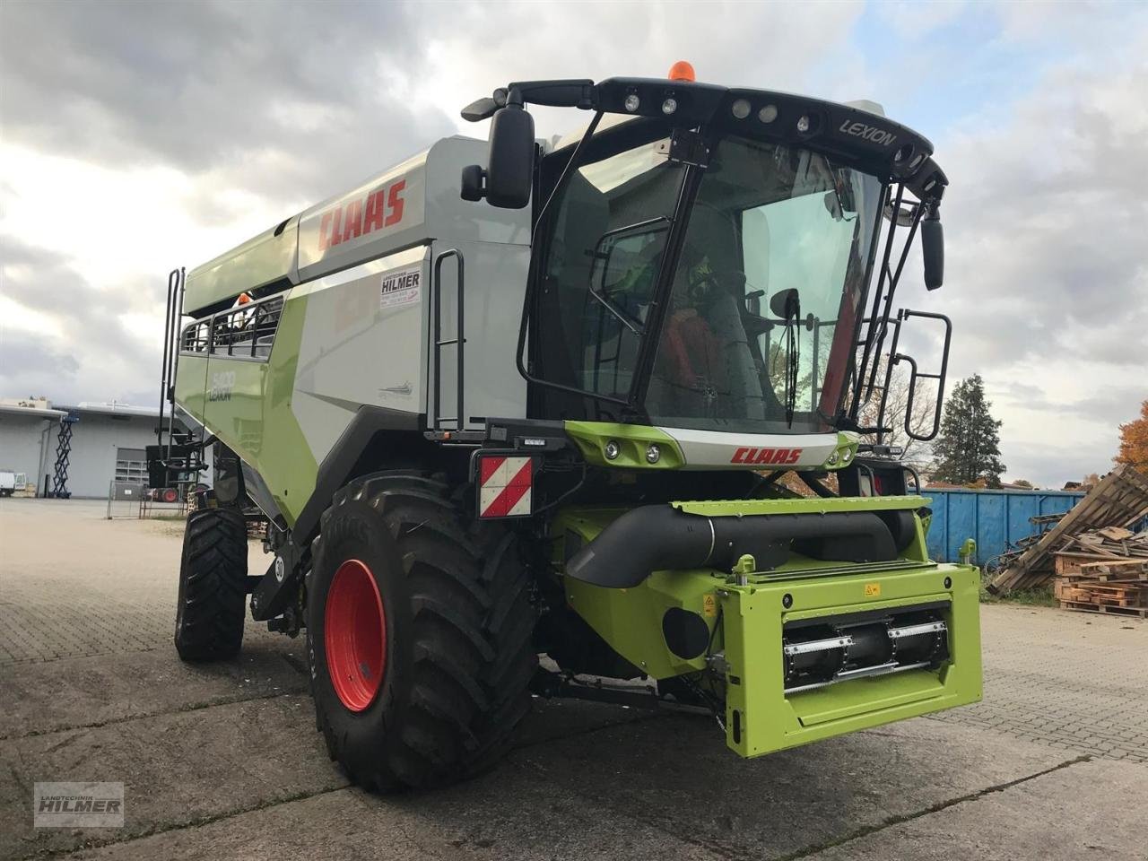 Mähdrescher of the type CLAAS Lexion 5400, Gebrauchtmaschine in Moringen (Picture 2)