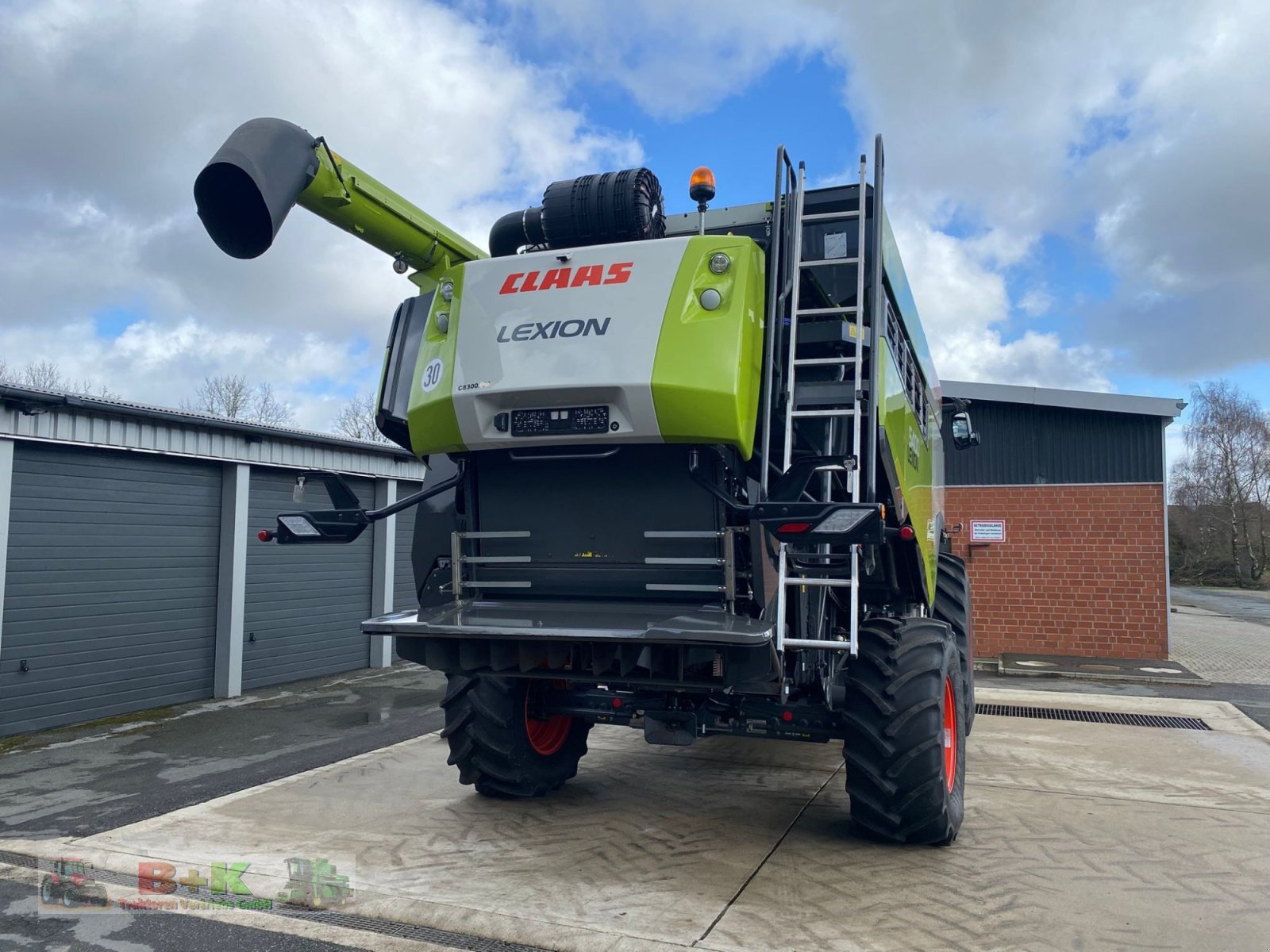 Mähdrescher typu CLAAS Lexion 5400, Gebrauchtmaschine v Kettenkamp (Obrázek 5)