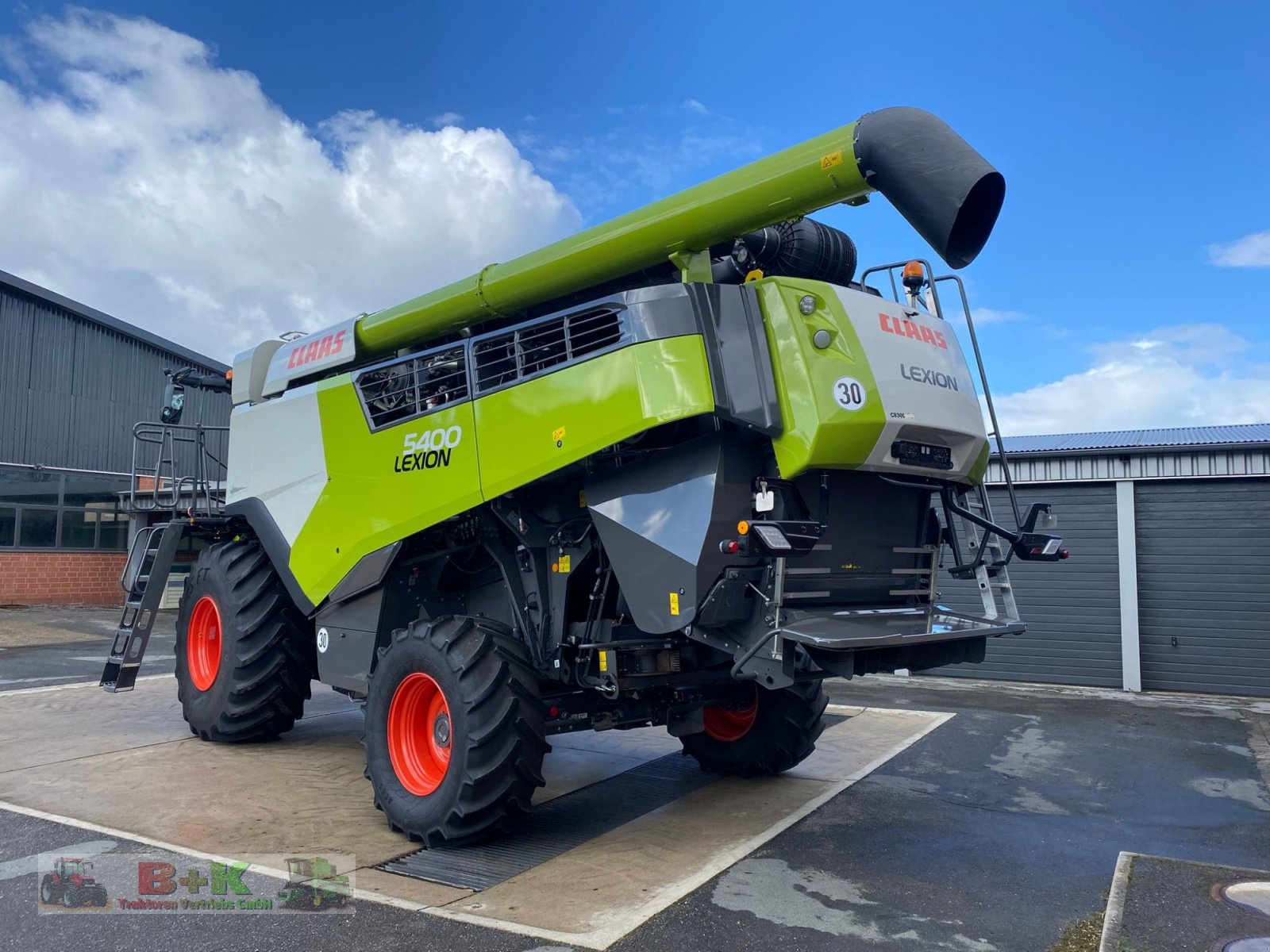 Mähdrescher typu CLAAS Lexion 5400, Gebrauchtmaschine v Kettenkamp (Obrázek 7)
