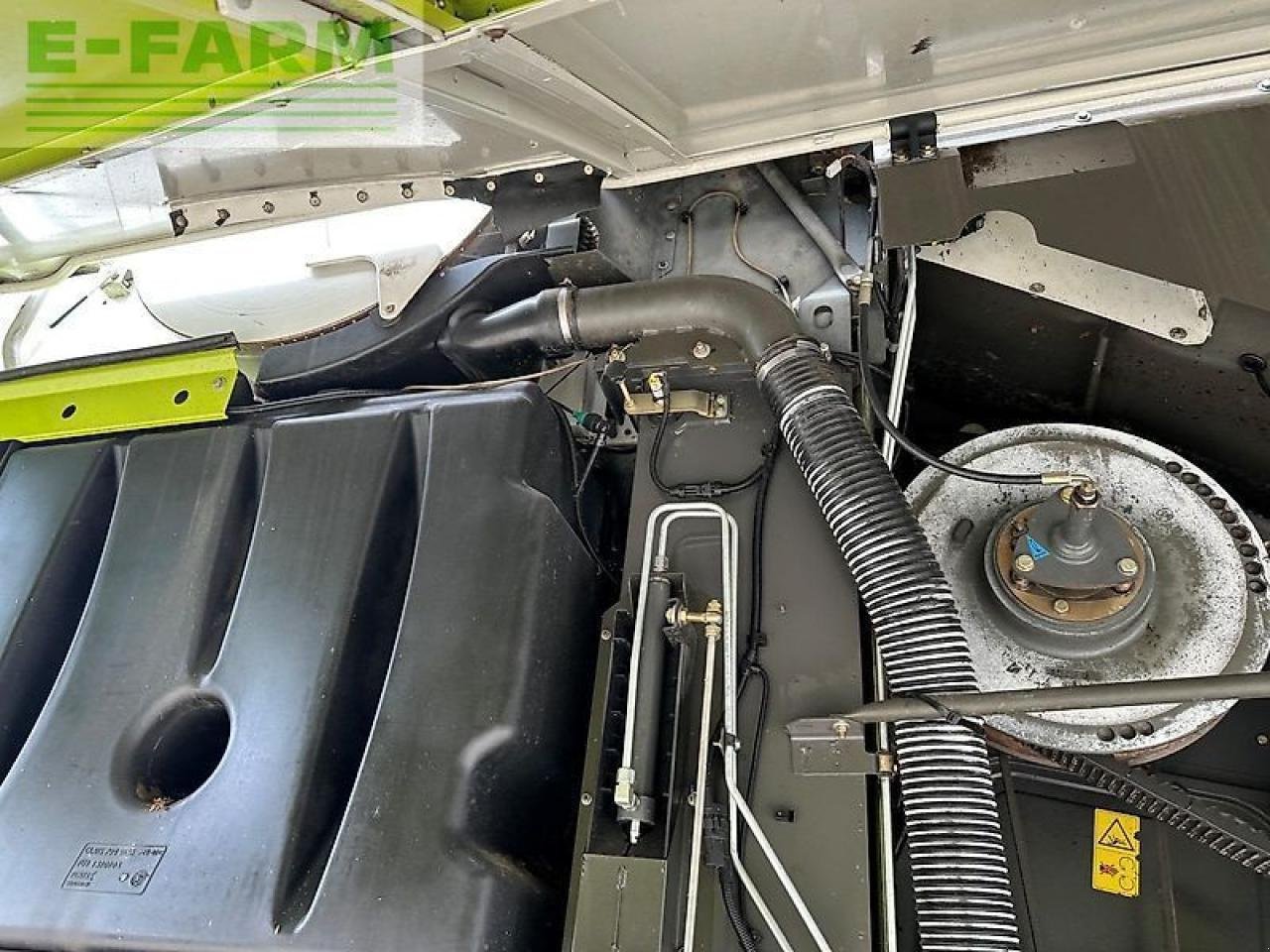 Mähdrescher tip CLAAS lexion 550, Gebrauchtmaschine in SZEGED (Poză 19)