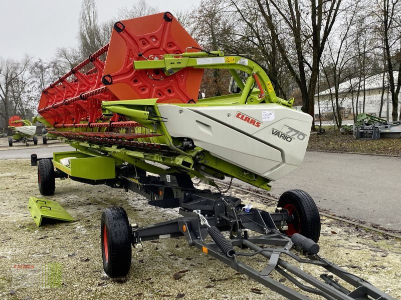 Mähdrescher des Typs CLAAS LEXION 5500 MONTANA ALLRAD, Gebrauchtmaschine in Vohburg (Bild 14)