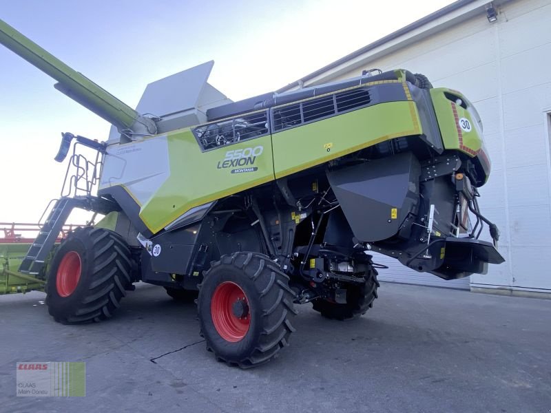 Mähdrescher des Typs CLAAS LEXION 5500 MONTANA ALLRAD, Gebrauchtmaschine in Vohburg (Bild 4)
