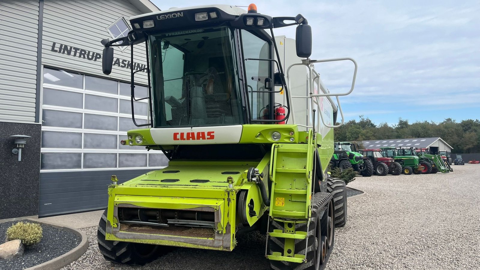 Mähdrescher des Typs CLAAS LEXION 560 Med ny bælter og 4wd, Gebrauchtmaschine in Lintrup (Bild 8)