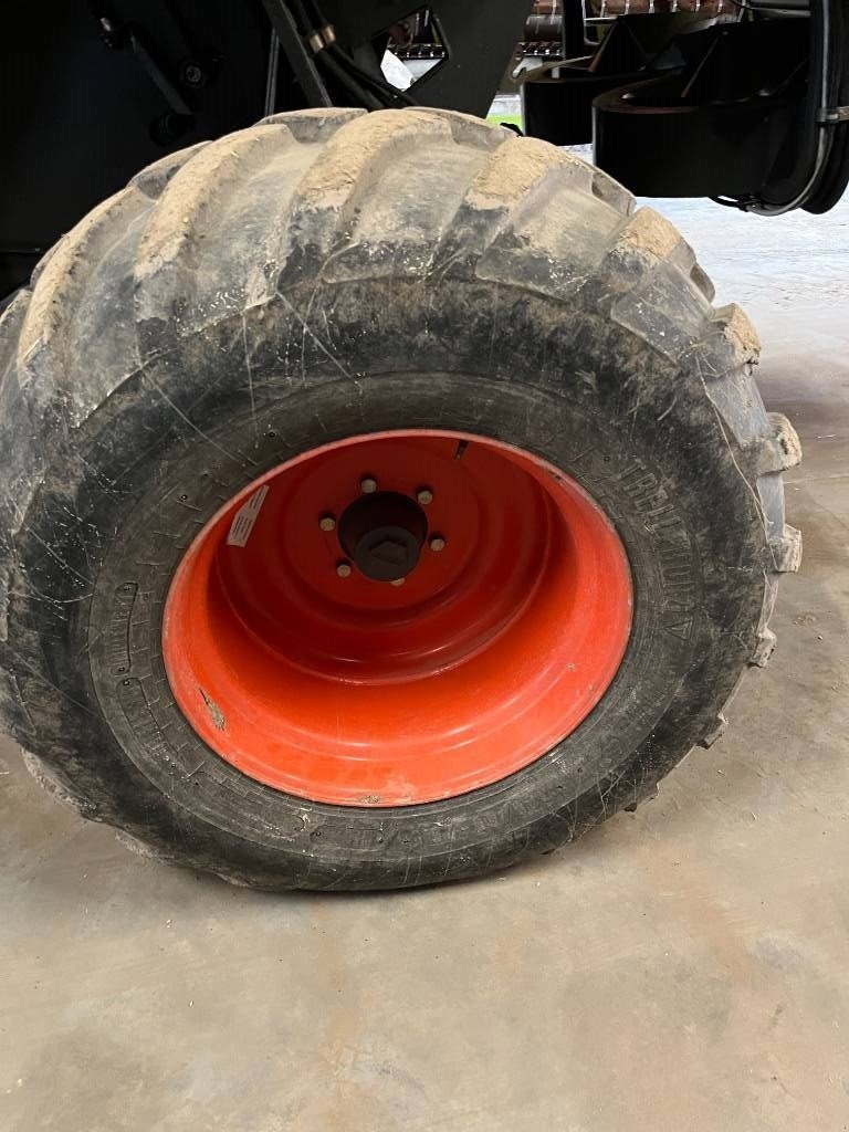 Mähdrescher of the type CLAAS Lexion 560, Gebrauchtmaschine in Mern (Picture 8)