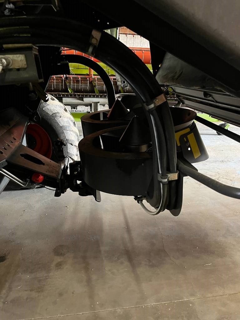 Mähdrescher of the type CLAAS Lexion 560, Gebrauchtmaschine in Mern (Picture 9)