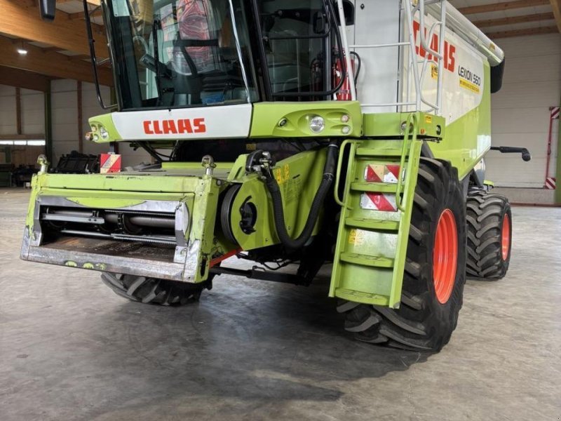 Mähdrescher des Typs CLAAS lexion 560, Gebrauchtmaschine in WIESELBURG (Bild 1)
