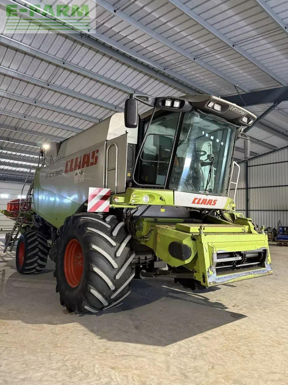 Mähdrescher of the type CLAAS lexion 560, Gebrauchtmaschine in CHAUVONCOURT (Picture 1)