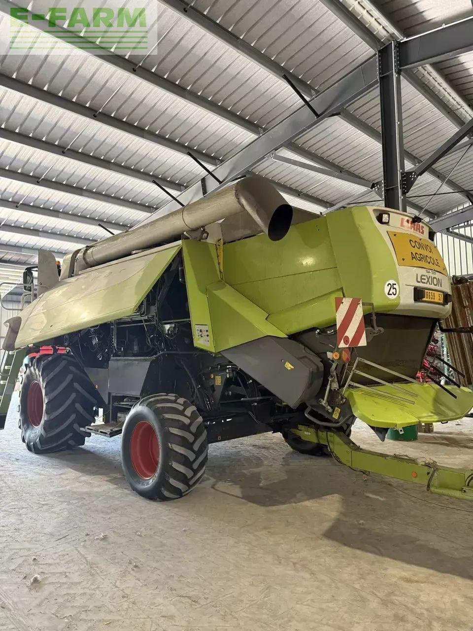 Mähdrescher of the type CLAAS lexion 560, Gebrauchtmaschine in CHAUVONCOURT (Picture 4)