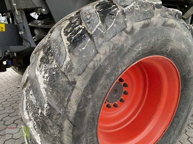 Mähdrescher of the type CLAAS LEXION 570 4 WD, Gebrauchtmaschine in Vohburg (Picture 19)