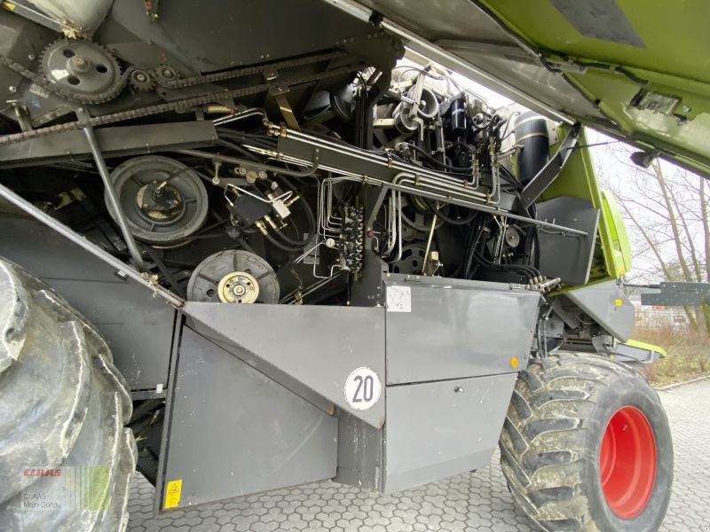 Mähdrescher of the type CLAAS LEXION 570 4 WD, Gebrauchtmaschine in Vohburg (Picture 14)