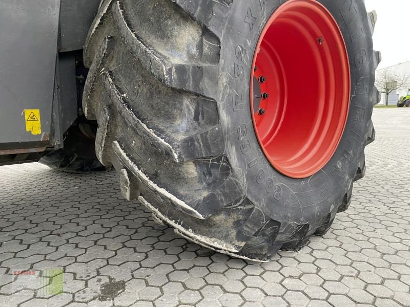 Mähdrescher of the type CLAAS LEXION 570 4 WD, Gebrauchtmaschine in Vohburg (Picture 14)