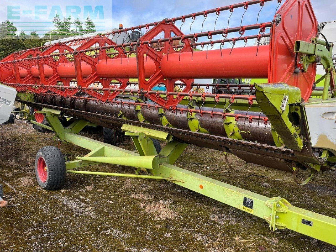 Mähdrescher typu CLAAS LEXION 570 MONTANA, Gebrauchtmaschine v HUNTLY (Obrázek 13)