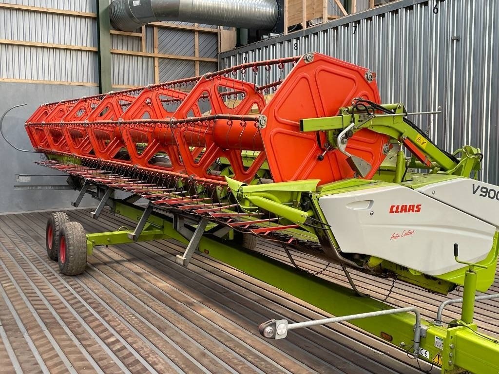 Mähdrescher of the type CLAAS Lexion 570 TT, Gebrauchtmaschine in Mern (Picture 13)