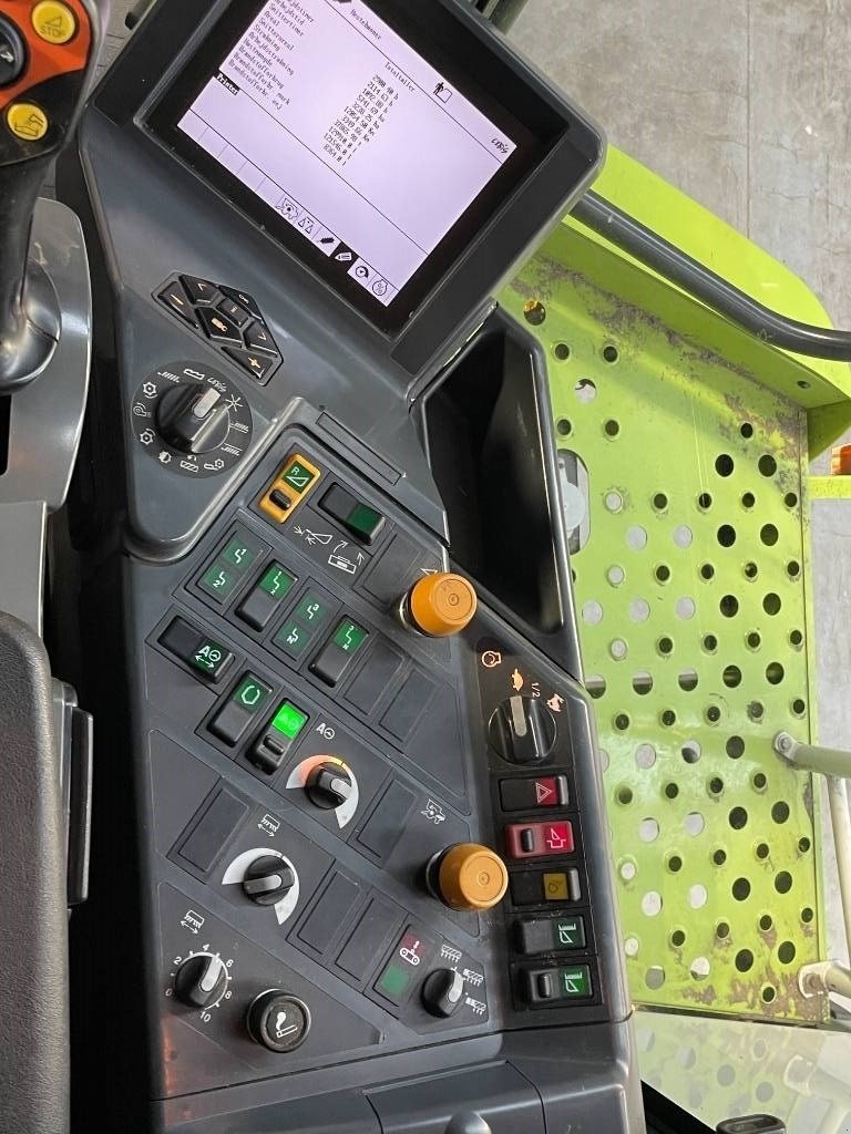 Mähdrescher of the type CLAAS Lexion 570 TT, Gebrauchtmaschine in Mern (Picture 5)