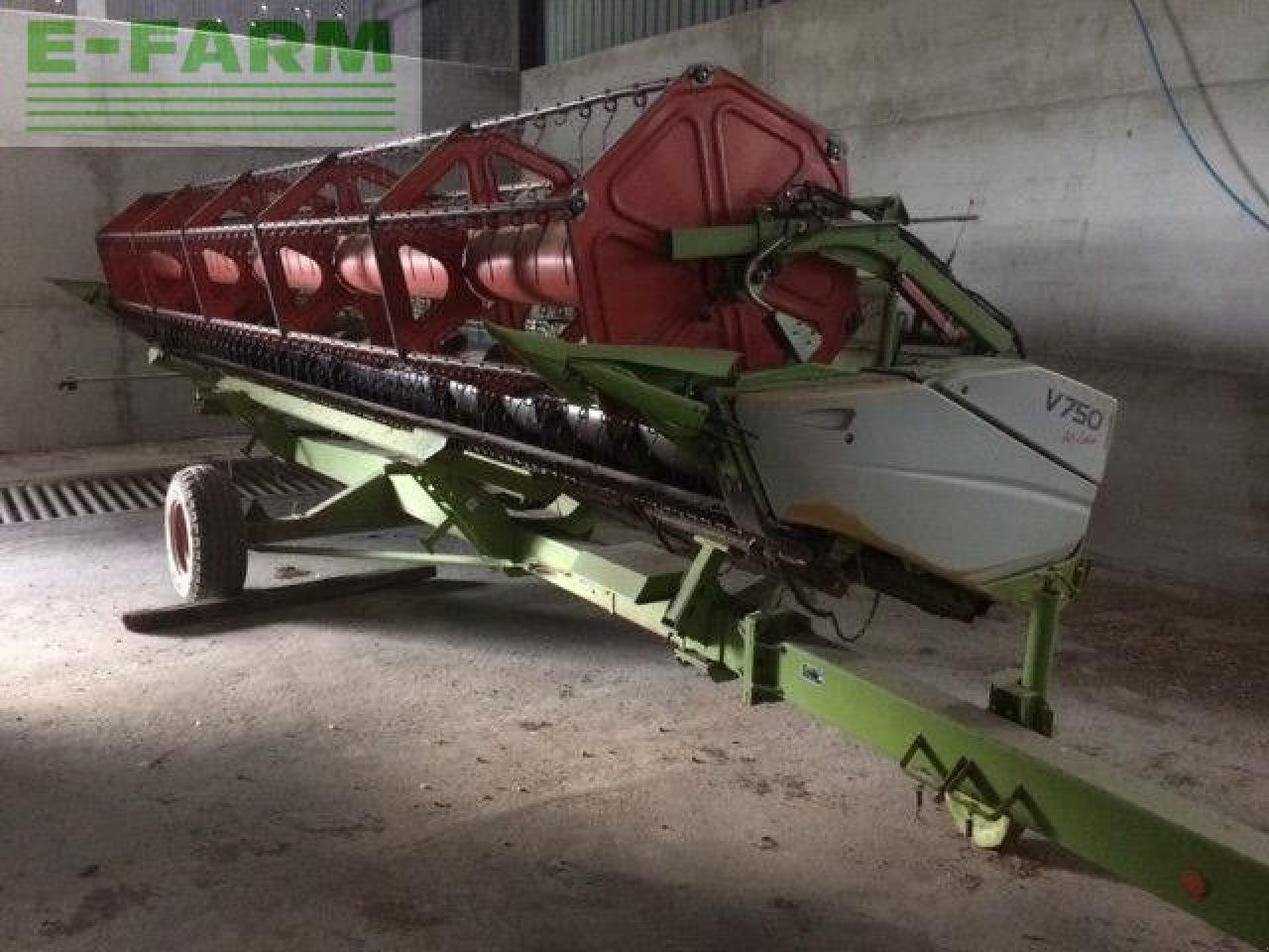 Mähdrescher del tipo CLAAS LEXION 570 TT, Gebrauchtmaschine In LETHAM, FORFAR (Immagine 7)