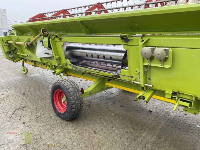 Mähdrescher des Typs CLAAS LEXION 570 + V750 + TW, Gebrauchtmaschine in Vohburg (Bild 19)