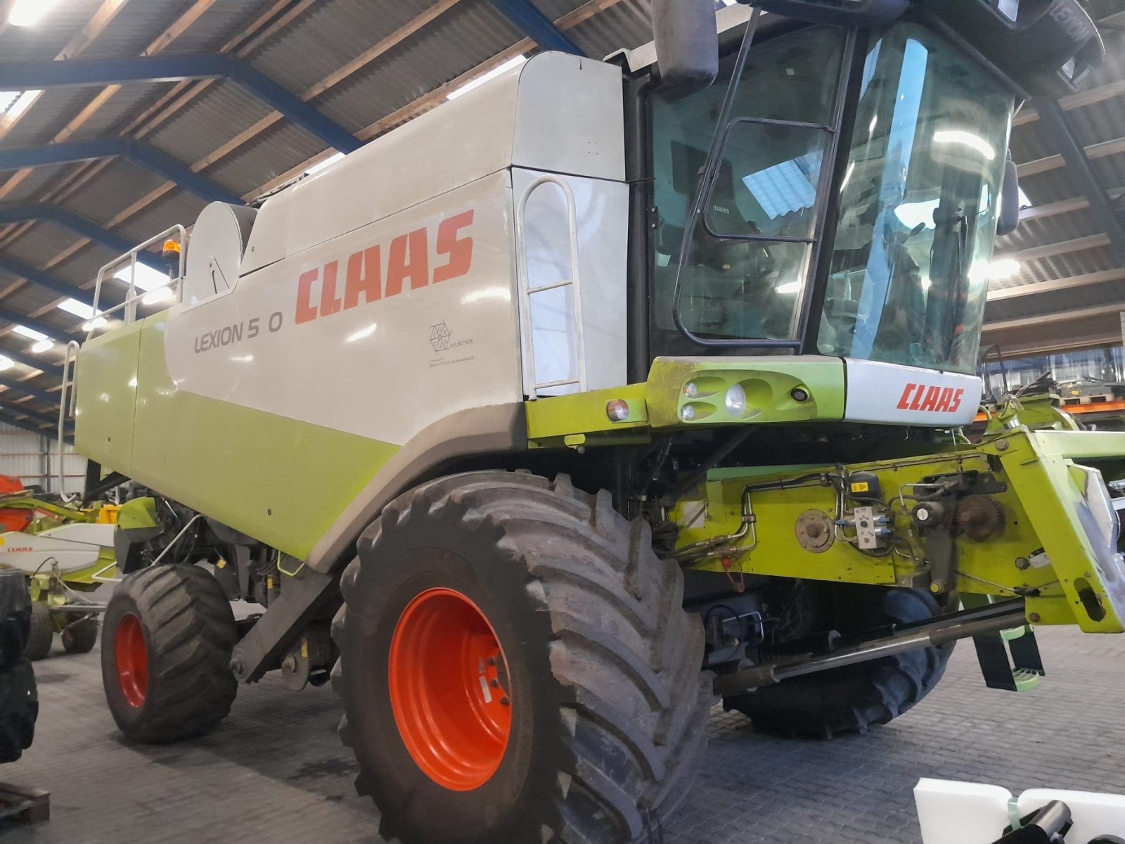 Mähdrescher van het type CLAAS LEXION 570, Gebrauchtmaschine in Thisted (Foto 4)