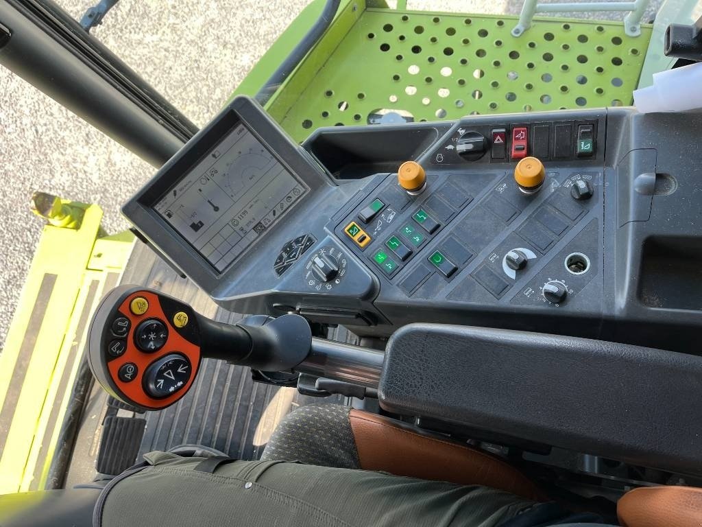 Mähdrescher des Typs CLAAS Lexion 570, Gebrauchtmaschine in Vinderup (Bild 11)