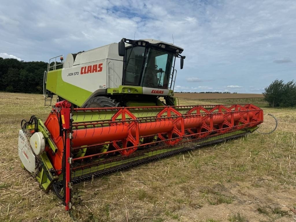 Mähdrescher des Typs CLAAS Lexion 570, Gebrauchtmaschine in Vinderup (Bild 2)