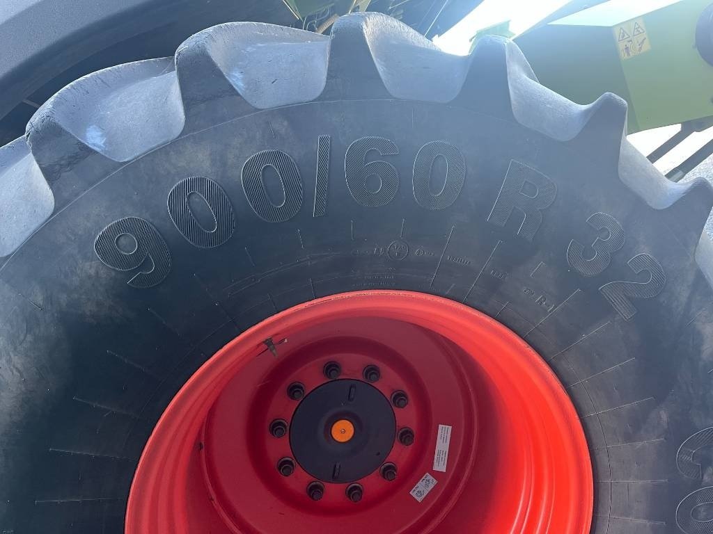 Mähdrescher des Typs CLAAS Lexion 570, Gebrauchtmaschine in Vinderup (Bild 9)