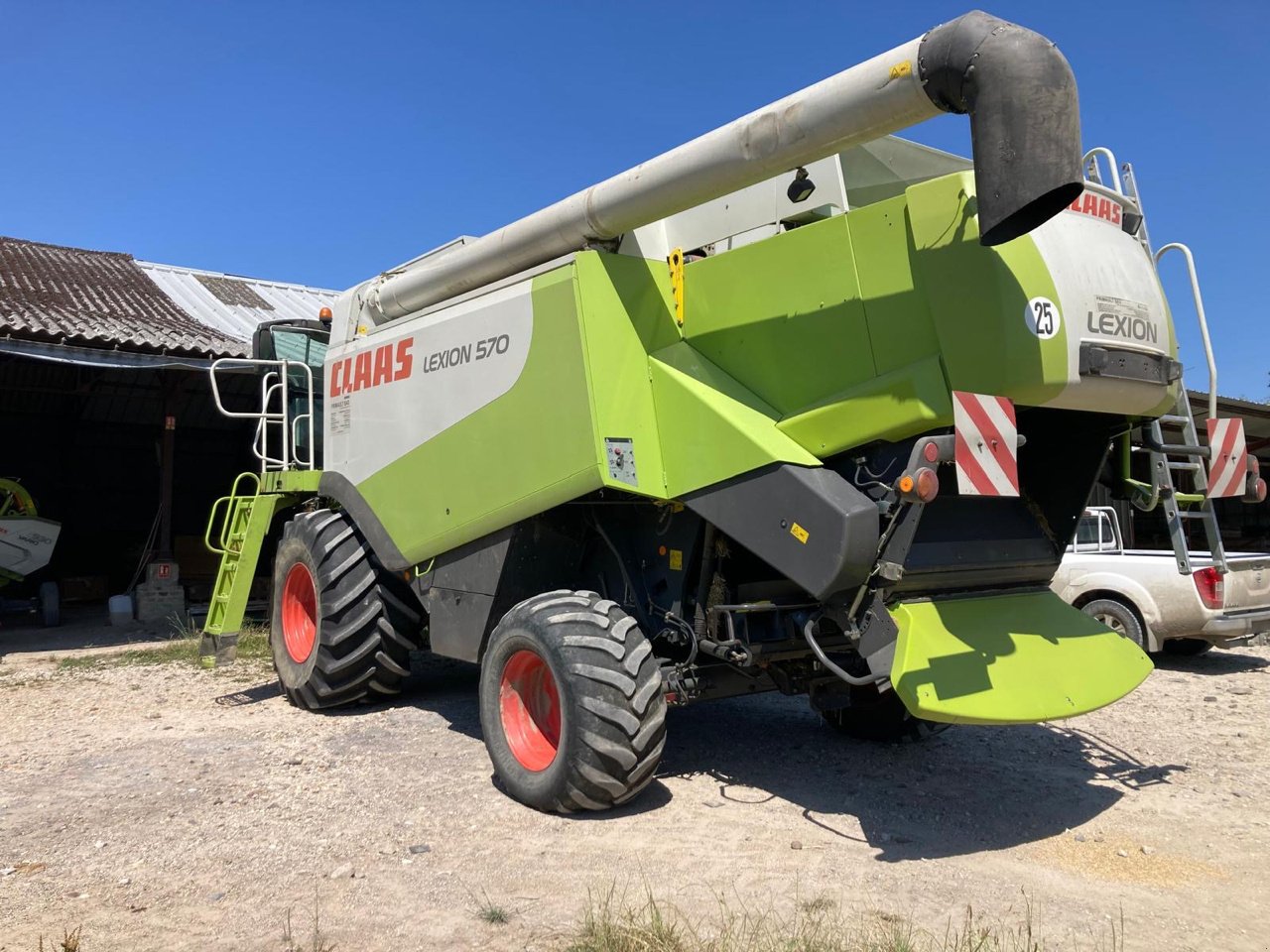 Mähdrescher a típus CLAAS LEXION 570, Gebrauchtmaschine ekkor: VERT TOULON (Kép 4)