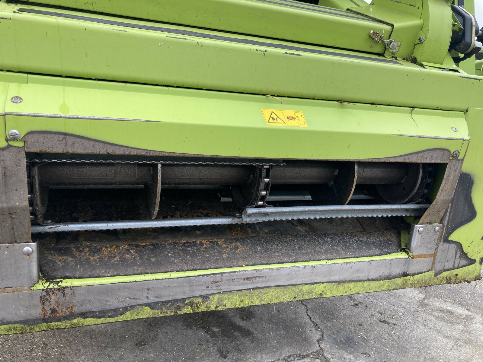 Mähdrescher of the type CLAAS LEXION 570, Gebrauchtmaschine in NOGENT (Picture 8)