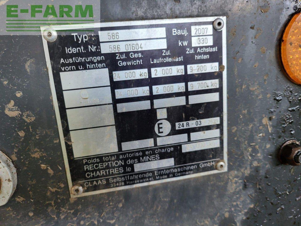 Mähdrescher des Typs CLAAS LEXION 580+ TT, Gebrauchtmaschine in CIRENCESTER (Bild 8)