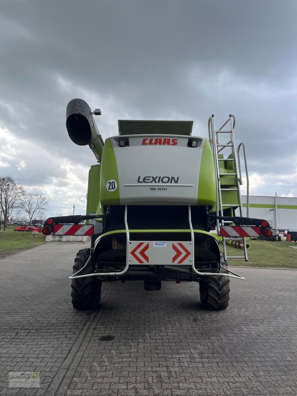 Mähdrescher des Typs CLAAS Lexion 580, Gebrauchtmaschine in Schora (Bild 8)