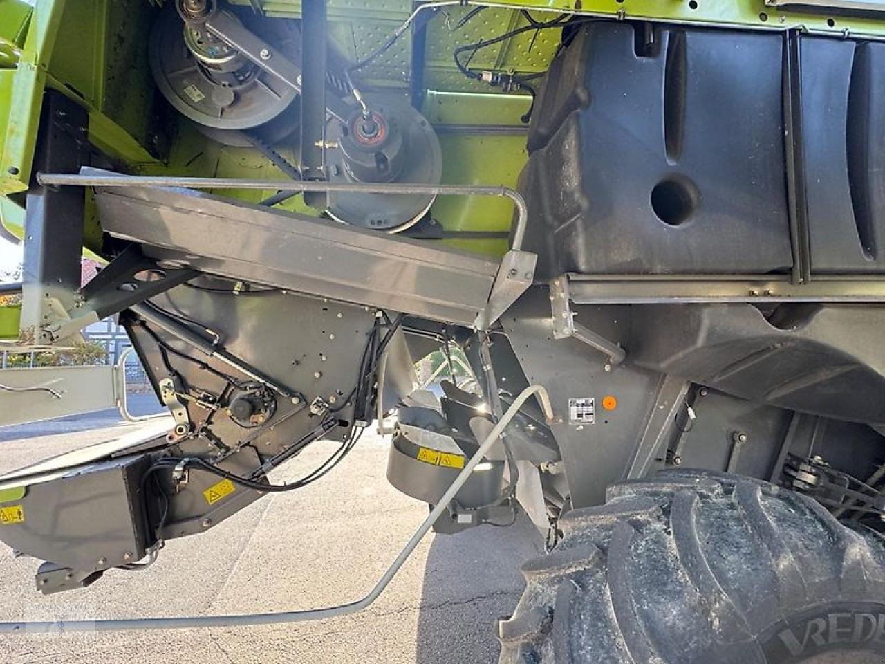 Mähdrescher tip CLAAS Lexion 600 + SW V900 + Anhänger, Gebrauchtmaschine in Pragsdorf (Poză 12)