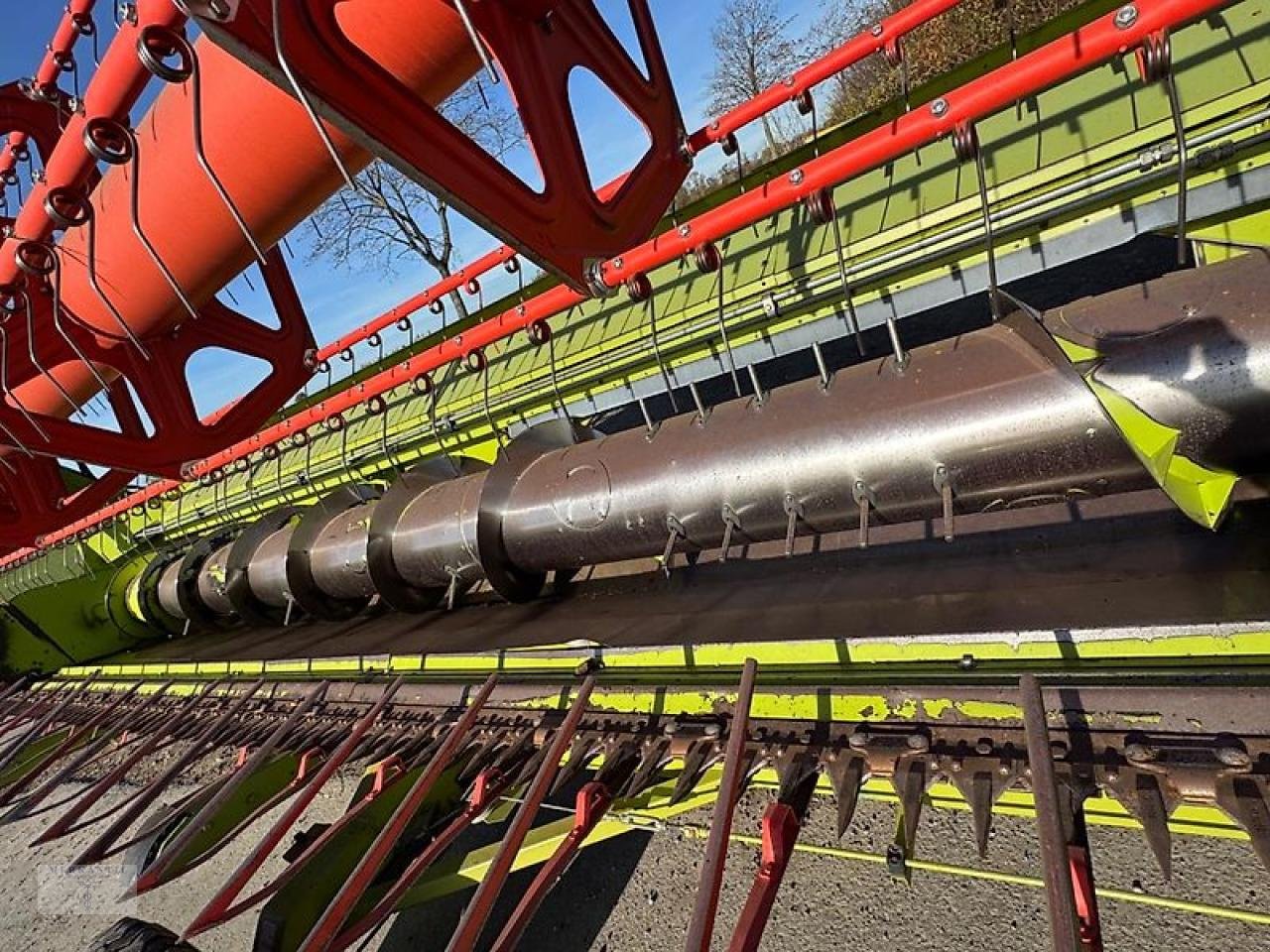 Mähdrescher tip CLAAS Lexion 600 + SW V900 + Anhänger, Gebrauchtmaschine in Pragsdorf (Poză 17)