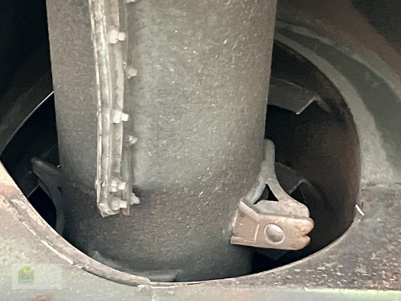 Mähdrescher van het type CLAAS Lexion 600, Gebrauchtmaschine in Salsitz (Foto 30)