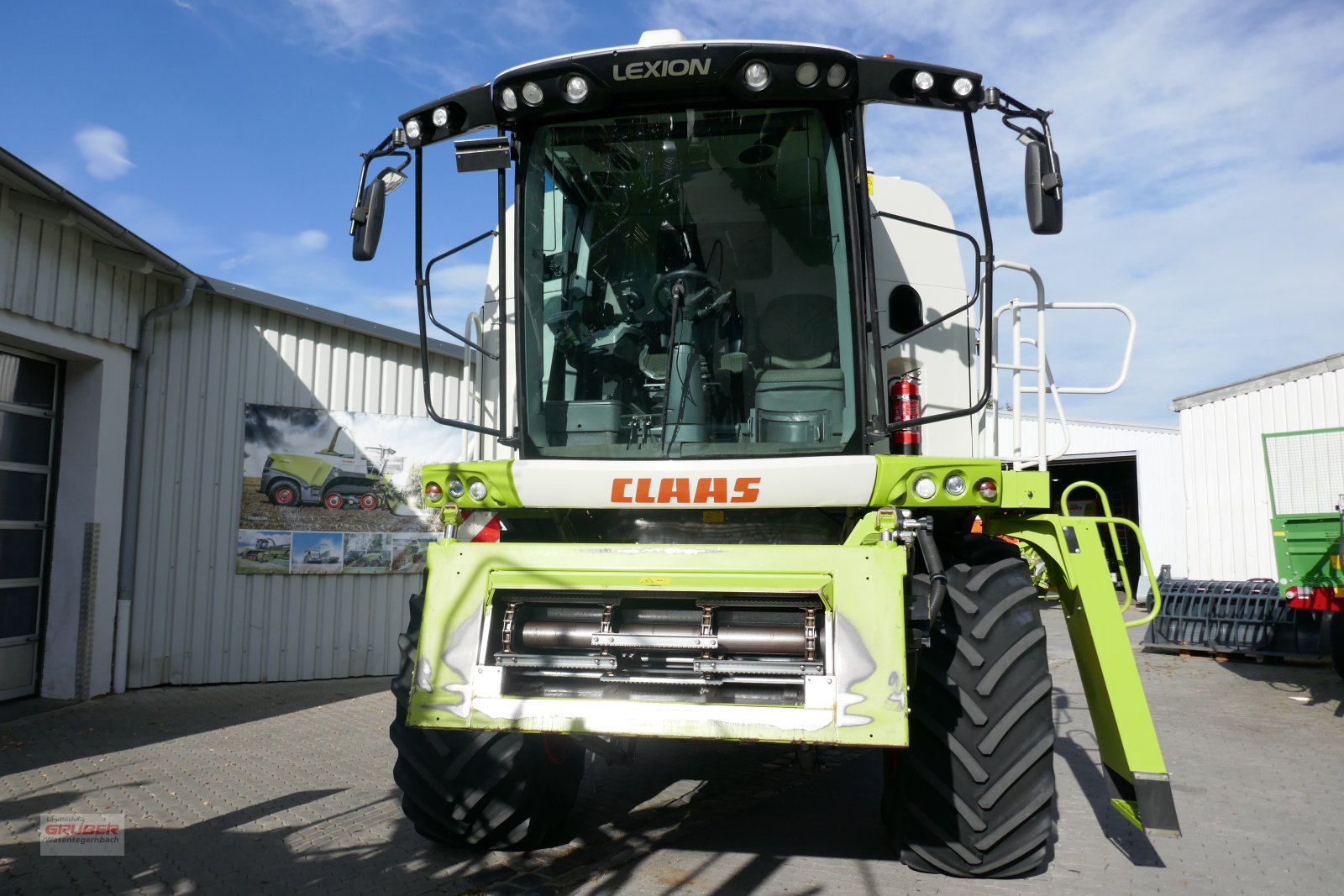 Mähdrescher des Typs CLAAS Lexion 620 inkl. SW V600 mit Rapsausrüstung, Gebrauchtmaschine in Dorfen (Bild 2)