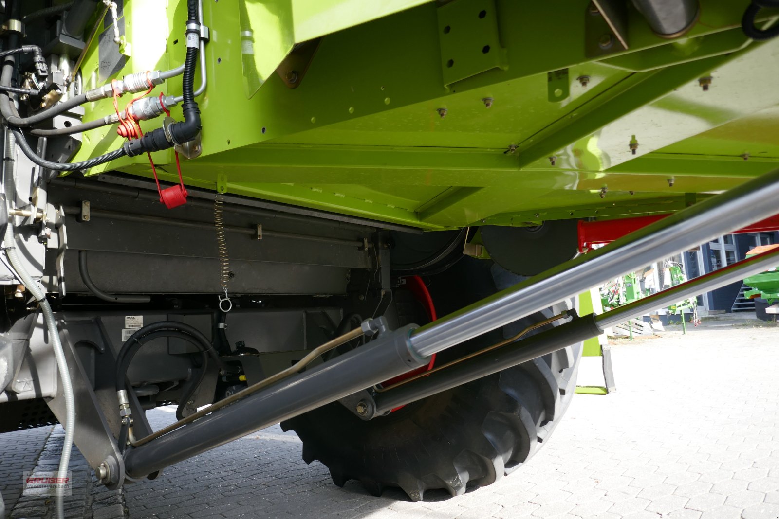 Mähdrescher des Typs CLAAS Lexion 620 inkl. SW V600 mit Rapsausrüstung, Gebrauchtmaschine in Dorfen (Bild 10)