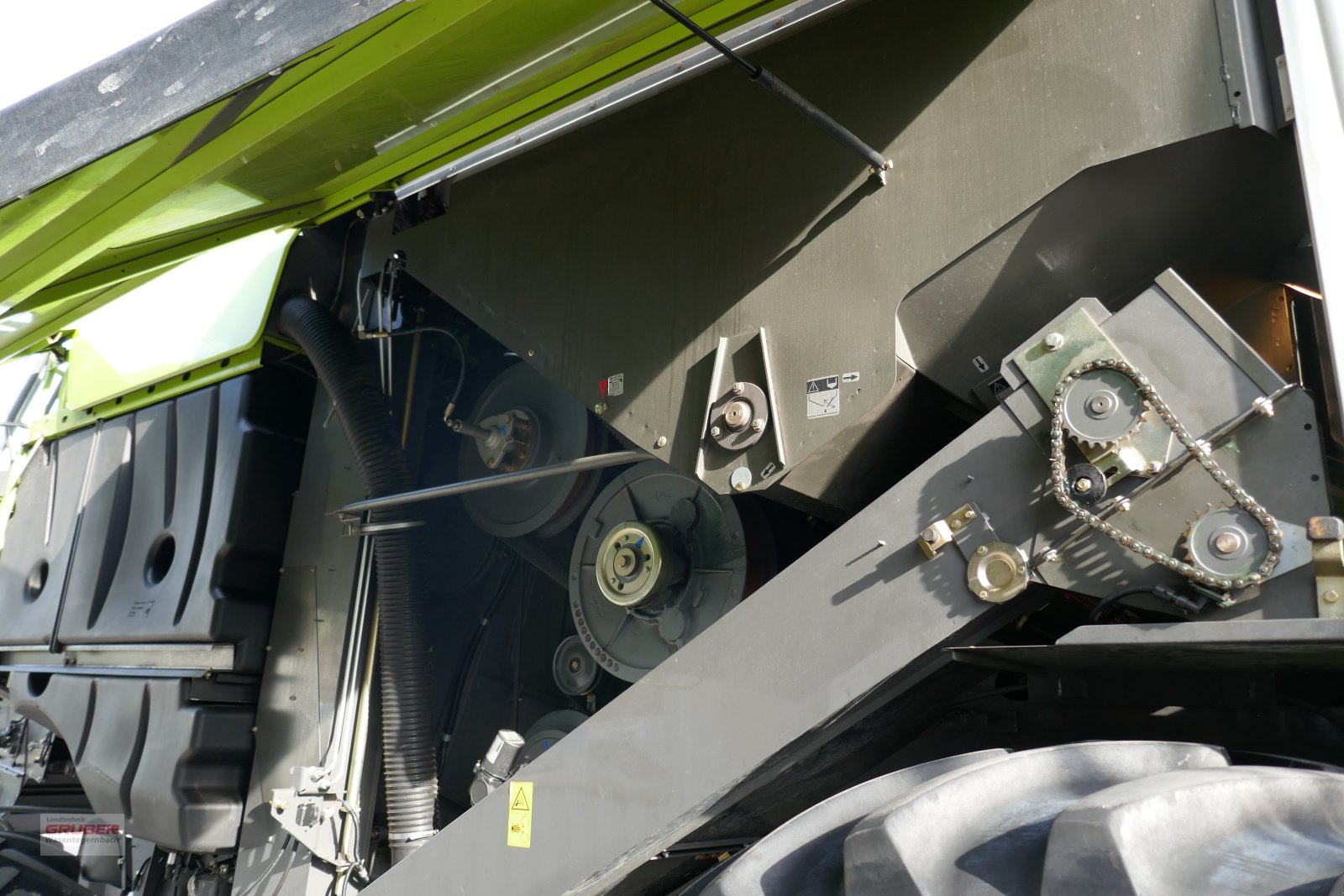 Mähdrescher des Typs CLAAS Lexion 620 inkl. SW V600 mit Rapsausrüstung, Gebrauchtmaschine in Dorfen (Bild 11)
