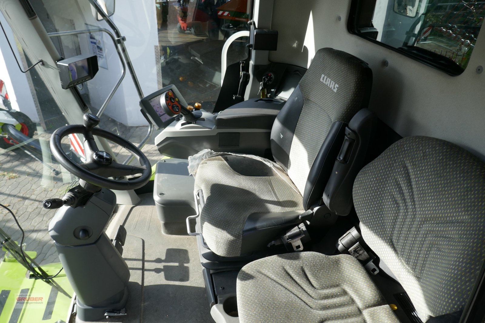 Mähdrescher des Typs CLAAS Lexion 620 inkl. SW V600 mit Rapsausrüstung, Gebrauchtmaschine in Dorfen (Bild 19)