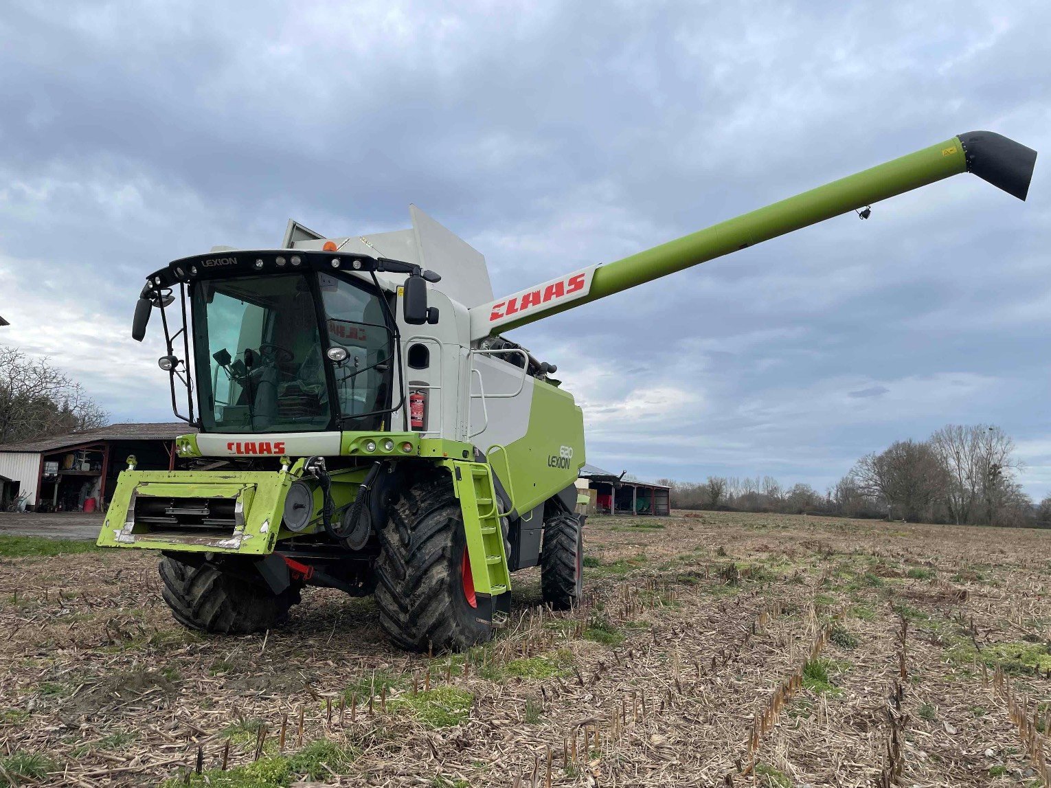 Mähdrescher del tipo CLAAS LEXION 620 T4, Gebrauchtmaschine In ORLEIX (Immagine 1)