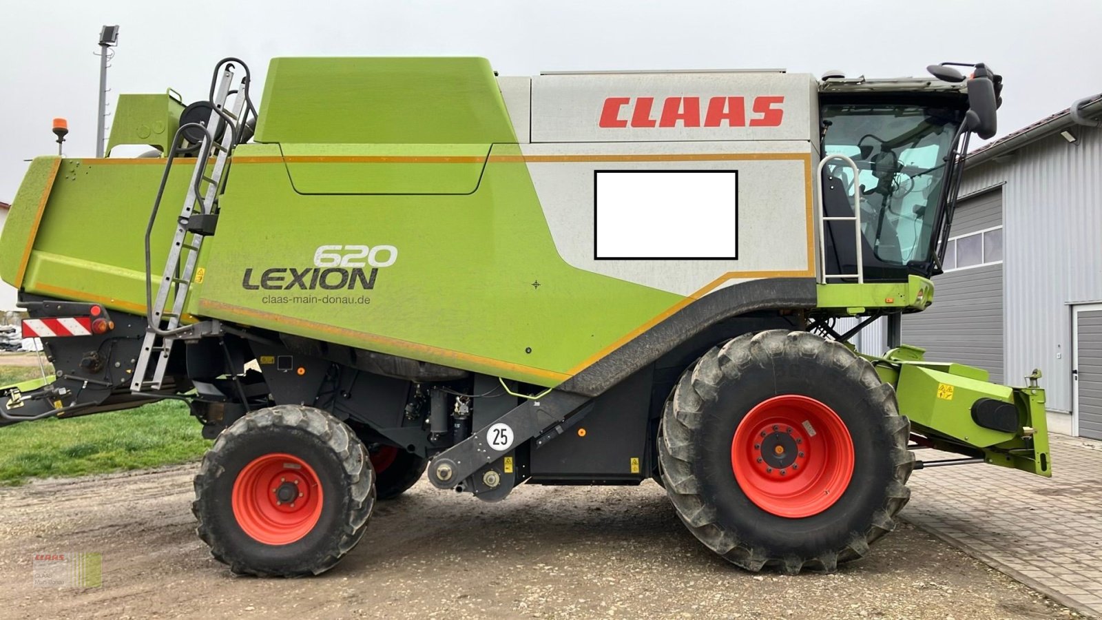 Mähdrescher del tipo CLAAS Lexion 620, Gebrauchtmaschine In Vohburg (Immagine 3)