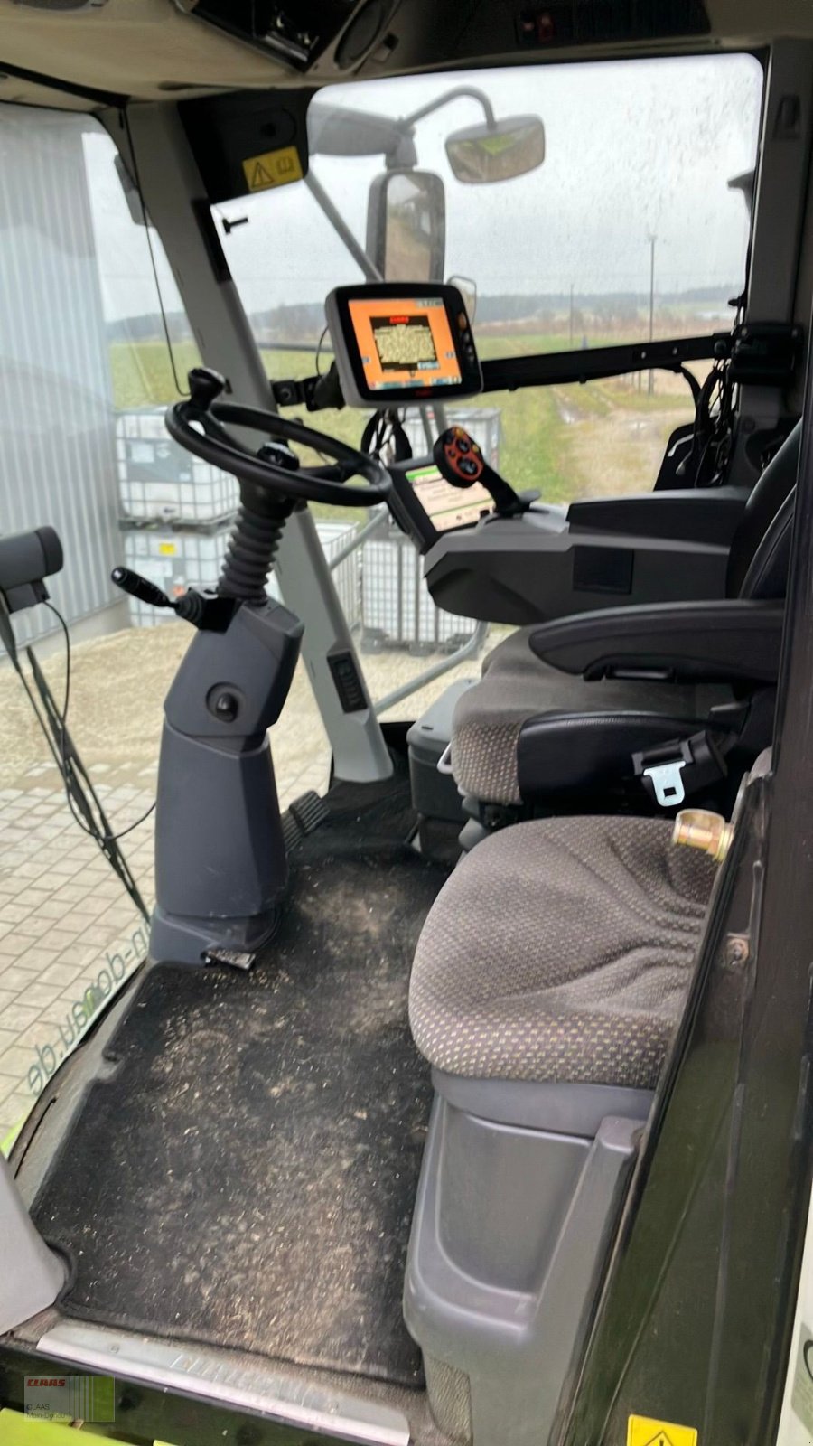 Mähdrescher del tipo CLAAS Lexion 620, Gebrauchtmaschine In Vohburg (Immagine 8)