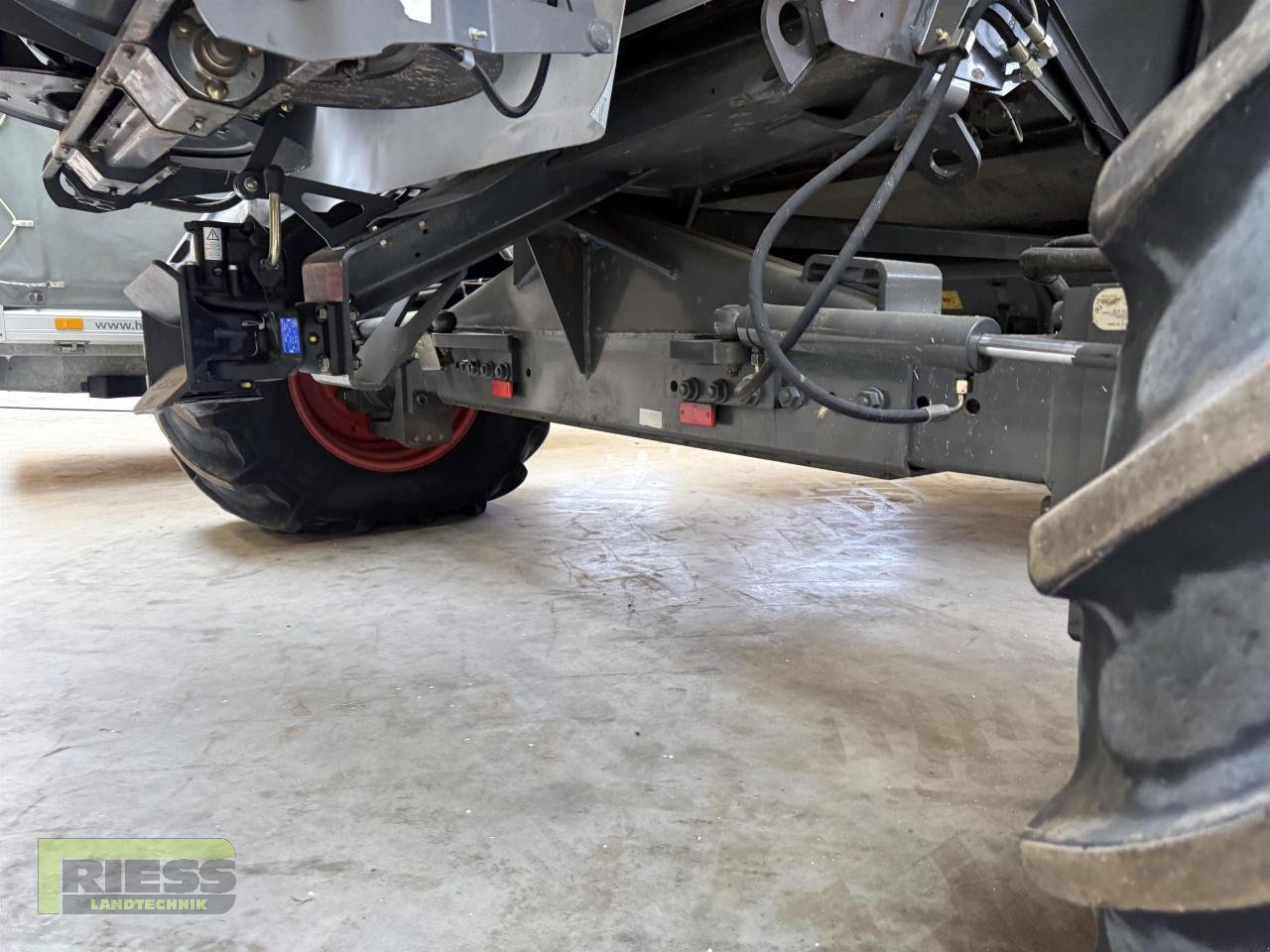 Mähdrescher des Typs CLAAS LEXION 630 MONTANA T4, Gebrauchtmaschine in Homberg/Ohm - Maulbach (Bild 16)