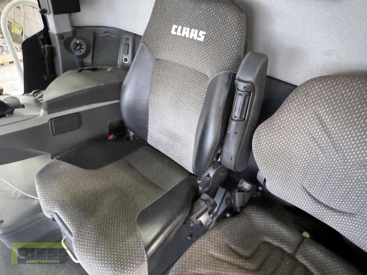Mähdrescher des Typs CLAAS LEXION 630 MONTANA T4, Gebrauchtmaschine in Homberg/Ohm - Maulbach (Bild 18)