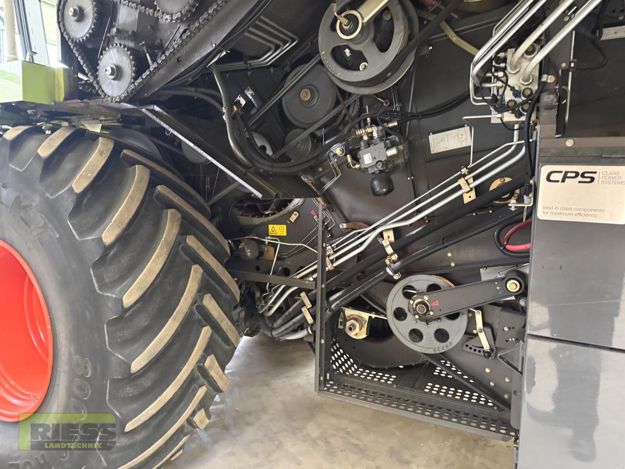 Mähdrescher des Typs CLAAS LEXION 630 MONTANA T4, Gebrauchtmaschine in Homberg/Ohm - Maulbach (Bild 19)