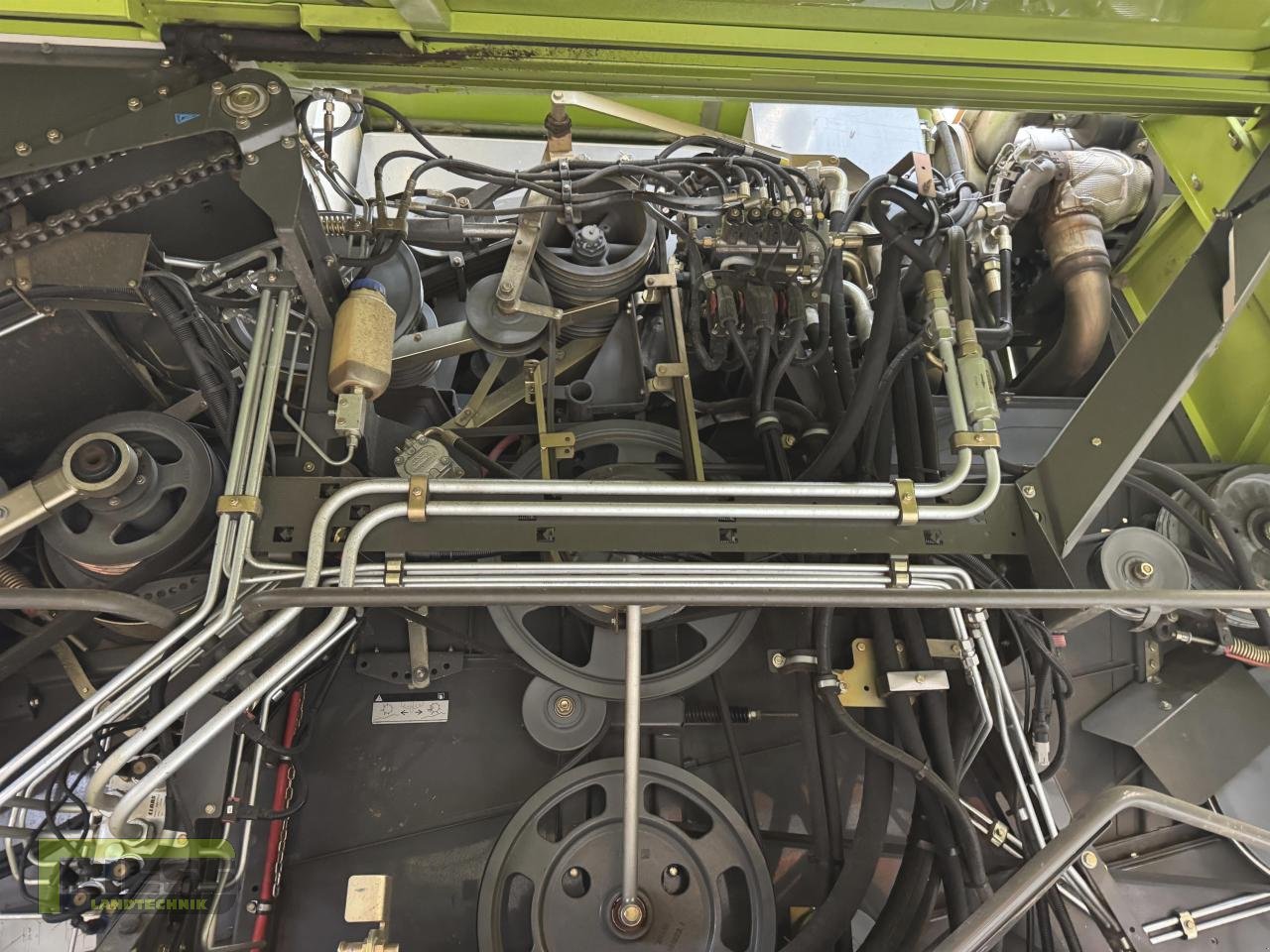 Mähdrescher des Typs CLAAS LEXION 630 MONTANA T4, Gebrauchtmaschine in Homberg/Ohm - Maulbach (Bild 20)