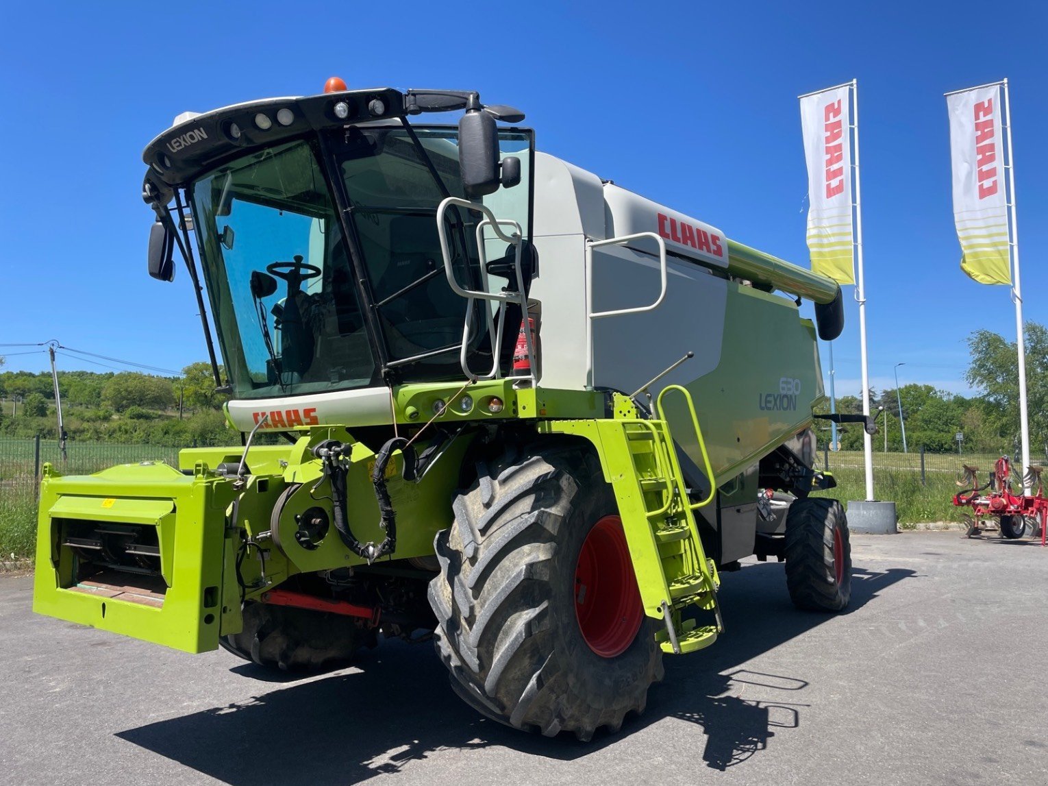Mähdrescher des Typs CLAAS LEXION 630 MONTANA, Gebrauchtmaschine in SAINT GAUDENS (Bild 1)